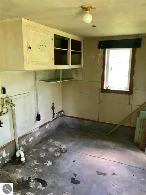 175 N Huron, Au Gres, MI 48703 photo 17