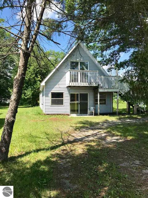 175 N Huron, Au Gres, MI 48703 photo 1