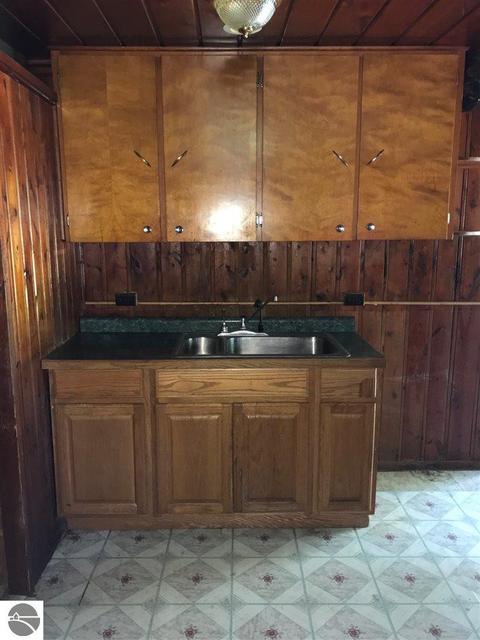 175 N Huron, Au Gres, MI 48703 photo 9