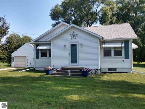 115 E Saginaw, Au Gres, MI 48703 photo 1
