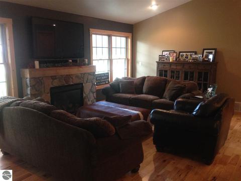 4476 W Saint Charles Rd, Ithaca, MI 48847 photo 14