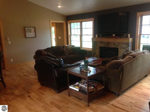 4476 W Saint Charles Rd, Ithaca, MI 48847 photo 13
