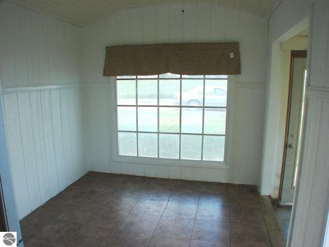 2426 N Bagley Rd, Ithaca, MI 48847 photo 7