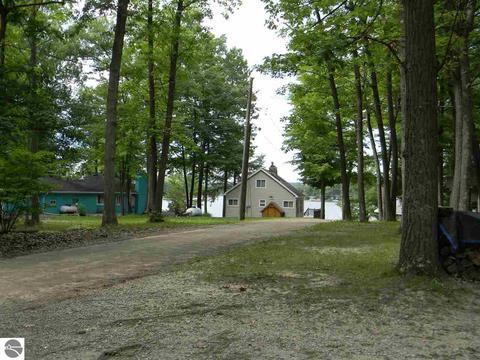 2364 Wildwood Rd, Lupton, MI 48635 photo 13