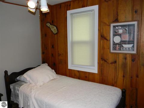 2364 Wildwood Rd, Lupton, MI 48635 photo 8