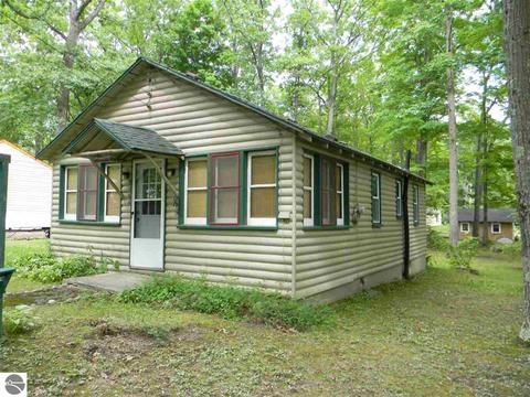 2364 Wildwood Rd, Lupton, MI 48635 photo 15