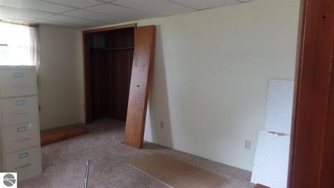 92 E Remus Rd, Mount Pleasant, MI 48858 photo 13