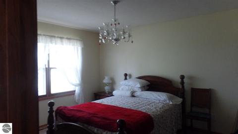 92 E Remus Rd, Mount Pleasant, MI 48858 photo 9