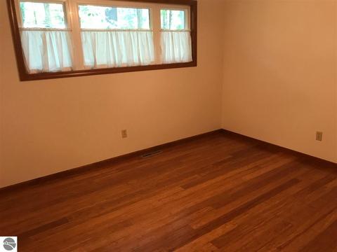 4299 E Shore Dr, Grawn, MI 49637 photo 18