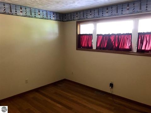 4299 E Shore Dr, Grawn, MI 49637 photo 21