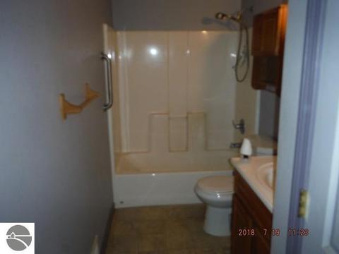 683 E Allen Ct, Au Gres, MI 48703 photo 2