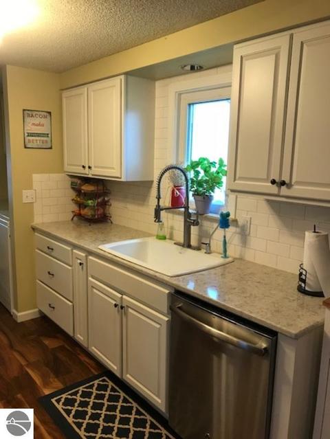 5631 S Wise Rd, Shepherd, MI 48883 photo 4