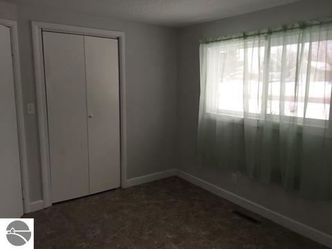 2873 E Baseline Rd, Mount Pleasant, MI 48858 photo 11