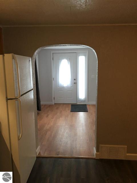 2873 E Baseline Rd, Mount Pleasant, MI 48858 photo 7