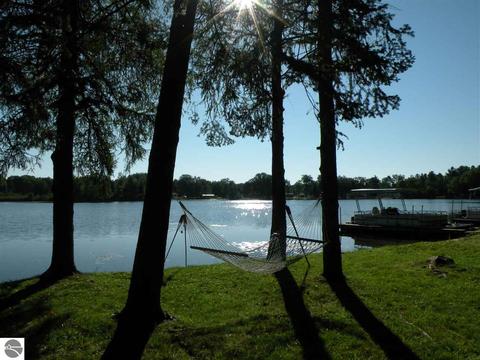 6332 Maple, Gladwin, MI 48624 photo 22