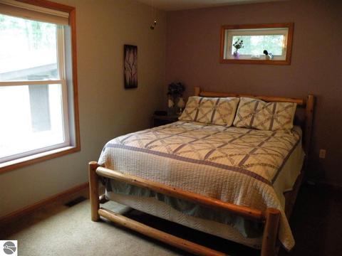 6332 Maple, Gladwin, MI 48624 photo 9