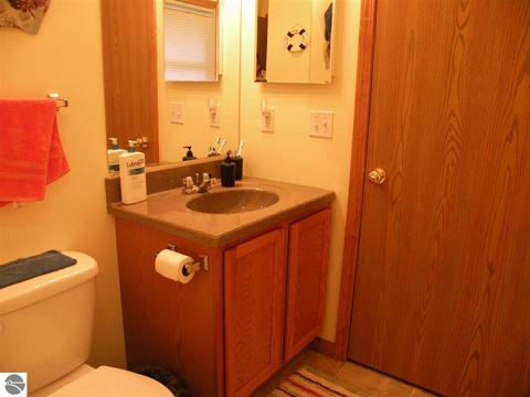 6332 Maple, Gladwin, MI 48624 photo 11