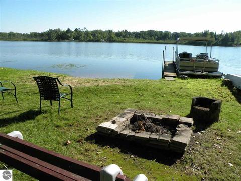 6332 Maple, Gladwin, MI 48624 photo 17