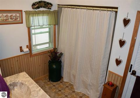 243 E Wright Ave, Shepherd, MI 48883 photo 16