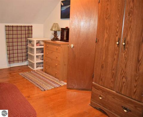 243 E Wright Ave, Shepherd, MI 48883 photo 9