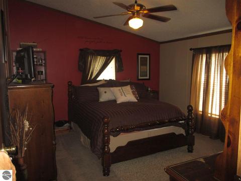 5566 W Brooks Rd, Shepherd, MI 48883 photo 12