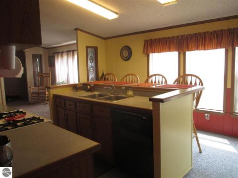 5566 W Brooks Rd, Shepherd, MI 48883 photo 4