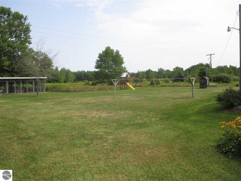 5566 W Brooks Rd, Shepherd, MI 48883 photo 21