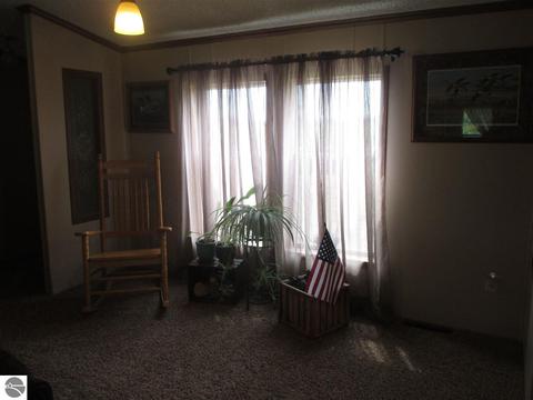 5566 W Brooks Rd, Shepherd, MI 48883 photo 11