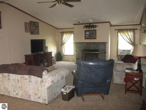 5566 W Brooks Rd, Shepherd, MI 48883 photo 9