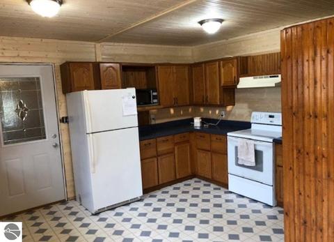 11510 E Stanton Rd, Sumner, MI 48889 photo 7