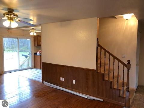 11510 E Stanton Rd, Sumner, MI 48889 photo 6