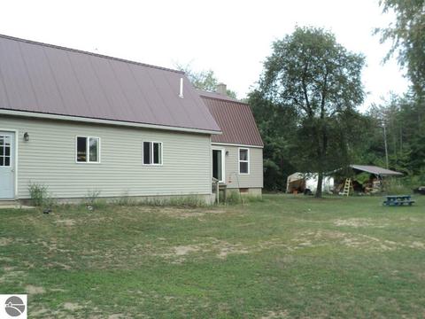 11510 E Stanton Rd, Sumner, MI 48889 photo 32