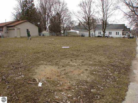 303 E North St, Ithaca, MI 48847 photo 1