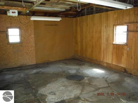 685 W Main St, Twining, MI 48766 photo 17