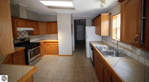 2499 Pine Breeze, Interlochen, MI 49643 photo 18