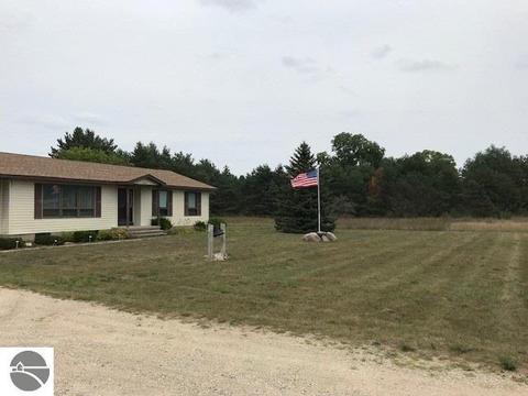 10261 E M-42, Manton, MI 49663 photo 36