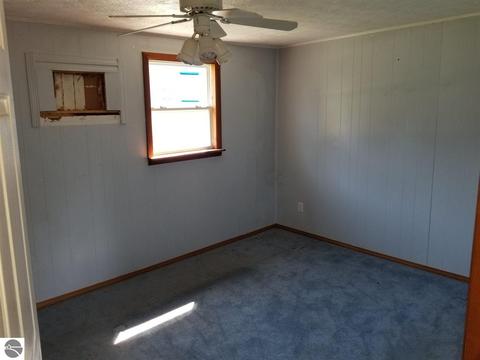 5675 Athey Rd, Harrison, MI 48625 photo 5