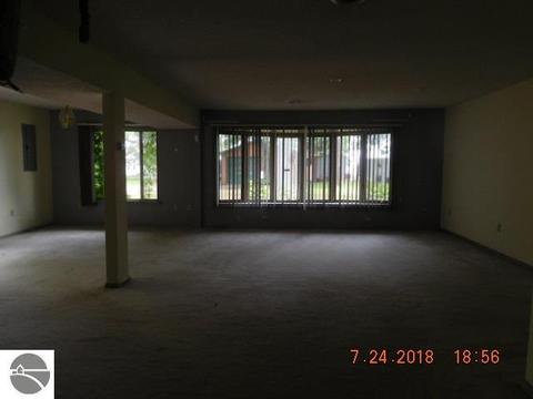 4927 E Center St, Au Gres, MI 48703 photo 9