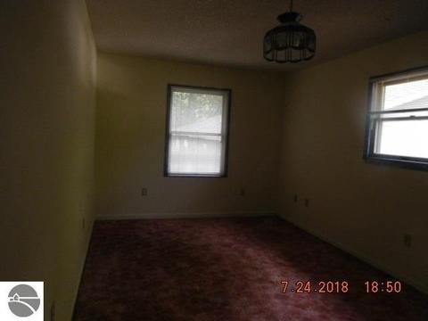 4927 E Center St, Au Gres, MI 48703 photo 16