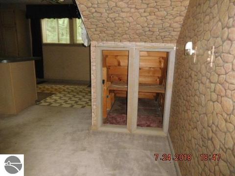 4927 E Center St, Au Gres, MI 48703 photo 11