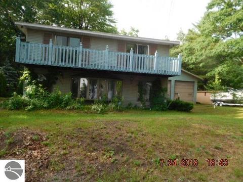 4927 E Center St, Au Gres, MI 48703 photo 2
