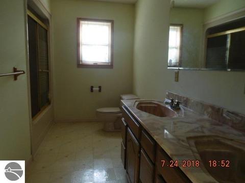 4927 E Center St, Au Gres, MI 48703 photo 21
