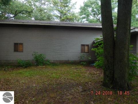 4927 E Center St, Au Gres, MI 48703 photo 4