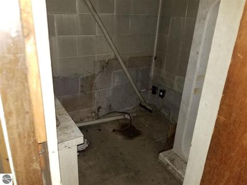 514 E Clarence Rd, Harrison, MI 48625 photo 16