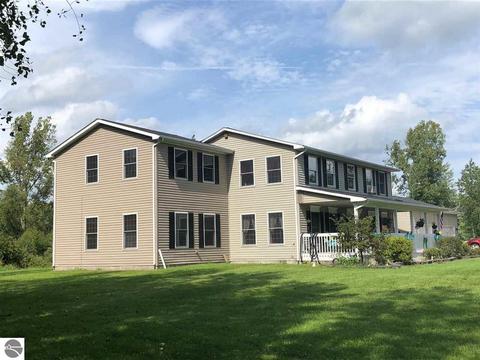 8685 N Gilbert Rd, Standish, MI 48658 photo 2
