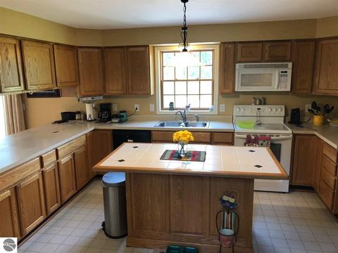8685 N Gilbert Rd, Standish, MI 48658 photo 7