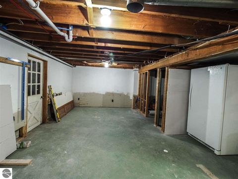 5755 Vinton Rd, Williamsburg, MI 49690 photo 15