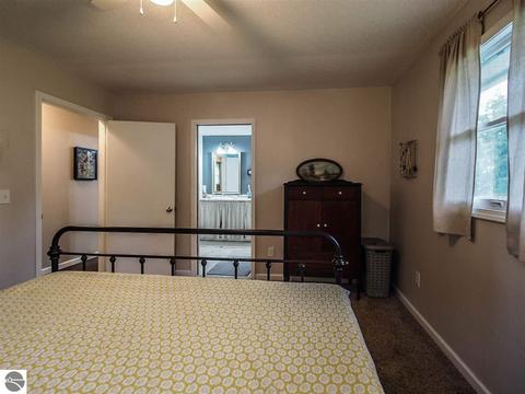 5755 Vinton Rd, Williamsburg, MI 49690 photo 10