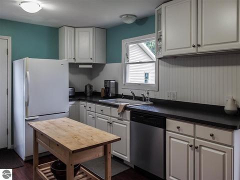 5755 Vinton Rd, Williamsburg, MI 49690 photo 5