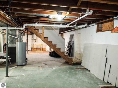 5755 Vinton Rd, Williamsburg, MI 49690 photo 14